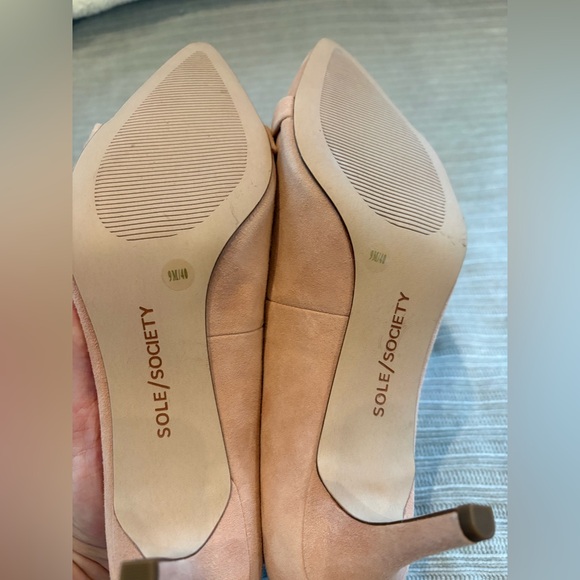 Sole Society Blush Suede Pointed-Toe Ruffle Flats - Picture 5 of 5